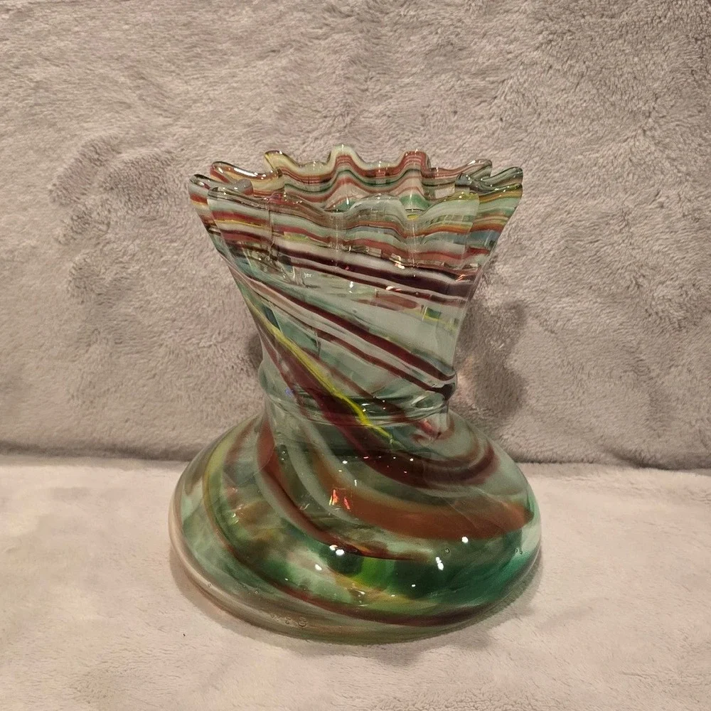 Vintage Hand Blown Art Glass Swirl Vase Multi Color Ruffled Rim 5.5in